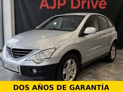 Usado SsangYong Actyon 141 CV (103 kW) 2008 Gris / plata SUV