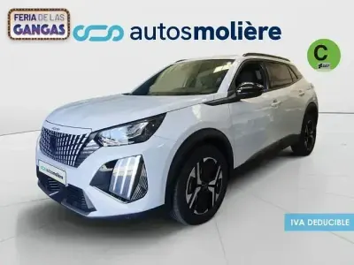Usado Peugeot 2008 Allure 100 CV (73 kW) 2024 Blanco SUV