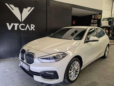 Używany BMW 118 Comfort Edition 140 KM (102 kW) 2020 Biały Hatchback
