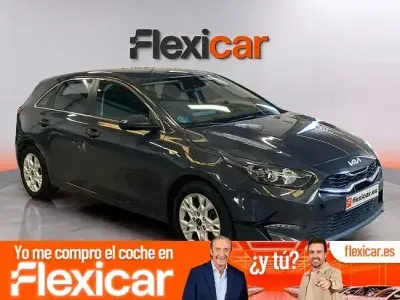 Usado Kia Ceed 136 CV (100 kW) 2023 Gris Utilitario