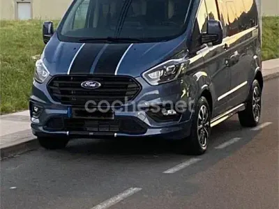 Usado Ford Transit Custom Limited 185 CV (136 kW) 2020 Azul Monovolumen