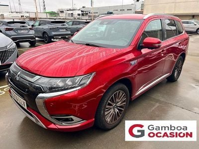 Usado Mitsubishi Outlander P-HEV 224 CV (164 kW) 2020 Rojo SUV