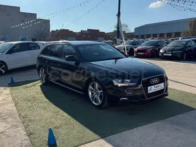 Käytetty Audi A4 Business 177 HP (130 kW) 2012 Musta Farmari