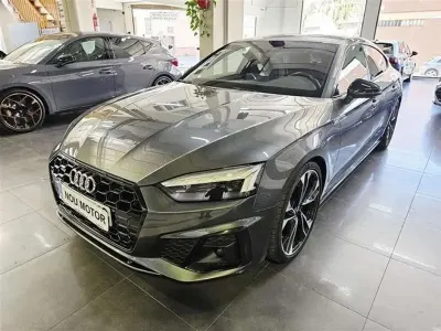 Usado Audi A5 Sportback S-Line 265 CV (194 kW) 2022 Gris Utilitario
