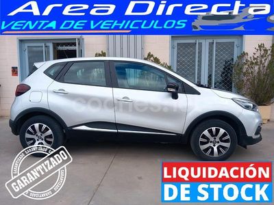 Usado Renault Captur Intens 90 CV (66 kW) 2017 Gris / plata SUV