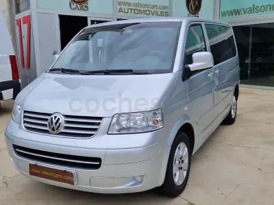 Usado VW Multivan Comfortline 130 CV (95 kW) 2004 Gris / plata Monovolumen