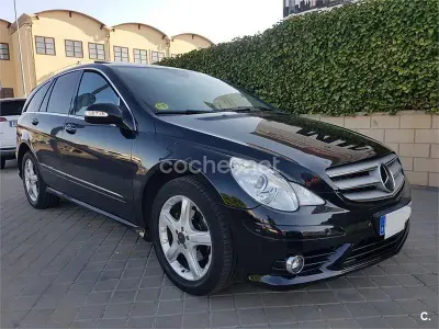 Usado Mercedes R320 224 CV (164 kW) 2008 Negro Monovolumen
