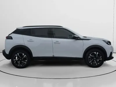 Occasion Peugeot 2008 Allure 110 ch (80 kW) 2022 Blanc SUV