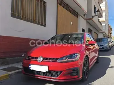 Usado VW Golf VII GTI 245 CV (180 kW) 2018 Rojo Berlina