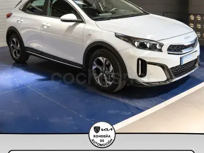 Usado Kia XCeed 140 CV (102 kW) 2025 Blanco SUV