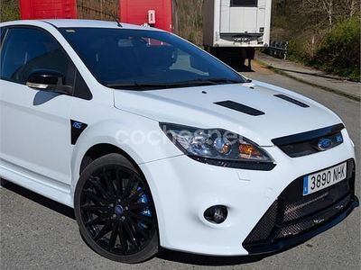 Käytetty Ford Focus RS 305 HP (224 kW) 2009 Valkoinen Sedan