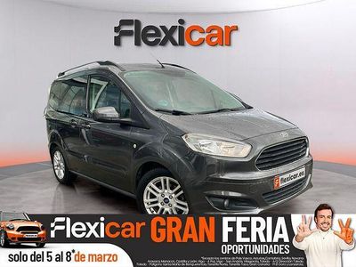 Usado Ford Tourneo Courier Ambiente 100 CV (73 kW) 2018 Gris Monovolumen