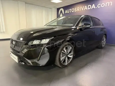 Usado Peugeot 308 Allure 130 CV (95 kW) 2022 Negro Berlina