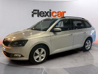 Usado Skoda Fabia Active 90 CV (66 kW) 2017 Gris Familiar