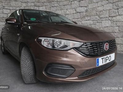 Usado Fiat Tipo Easy 95 CV (69 kW) 2016 Marrón Berlina