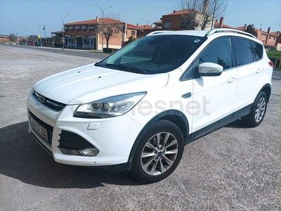 Usado Ford Kuga Titanium 120 CV (88 kW) 2016 Blanco SUV