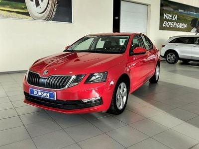 Usado Skoda Octavia 115 CV (84 kW) 2019 Rojo Berlina