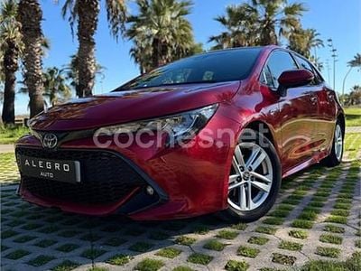Usado Toyota Corolla Active 122 CV (89 kW) 2020 Rojo Berlina