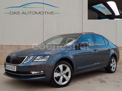Gris / plata Usado 2019 Skoda Octavia Style Berlina | 20.990 € (Caro)