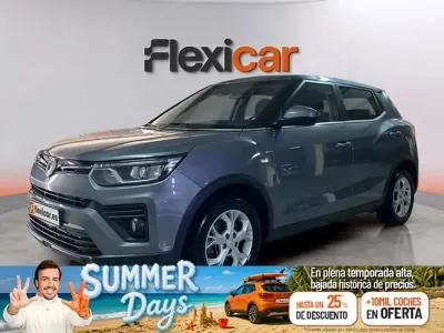 Usado SsangYong Tivoli 128 CV (94 kW) 2022 Gris SUV