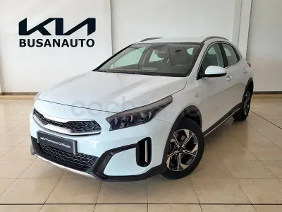 Usado Kia XCeed 100 CV (73 kW) 2025 Blanco SUV