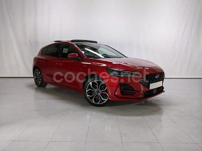 Rojo Nuevo 2025 Ford Focus ST-Line X Berlina | 28.890 € (Caro)