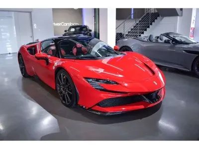 Usado Ferrari SF90 1001 CV (736 kW) 2023 Rojo Descapotable