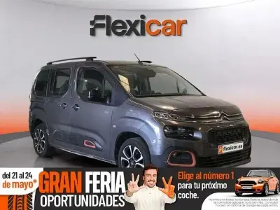 Usado Citroën Berlingo Shine 102 CV (75 kW) 2019 Gris / plata Monovolumen