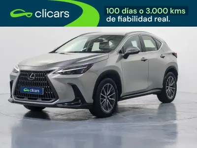 Usado Lexus NX350h Business Edition 242 CV (177 kW) 2022 Gris / plata SUV