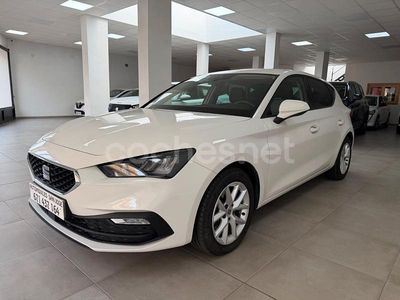Usado Seat Leon Style 115 CV (84 kW) 2021 Blanco Berlina