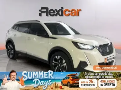 Usado Peugeot 2008 Allure 110 CV (80 kW) 2022 Blanco SUV
