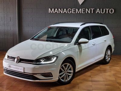 Usado VW Golf VII Advance 115 CV (84 kW) 2019 Blanco Familiar