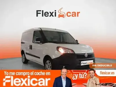 Usado Fiat Doblò Feel 105 CV (77 kW) 2022 Blanco Monovolumen