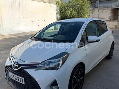 Usado Toyota Yaris Active 99 CV (72 kW) 2016 Blanco Berlina