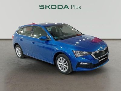 Usado Skoda Scala Ambition 110 CV (80 kW) 2021 Azul Utilitario