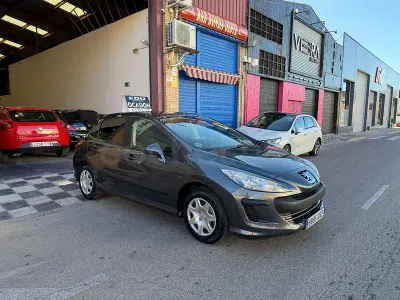 Occasion Peugeot 308 110 PK (80 kW) 2009 Grijs Sedan
