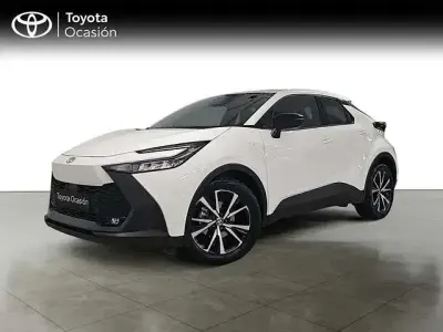Begagnad Toyota C-HR Advance 140 HK (102 kW) 2025 Vit SUV