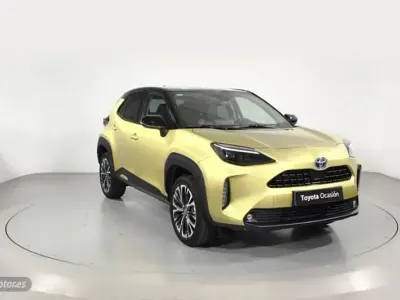 Usado Toyota Yaris Cross Style 116 CV (85 kW) 2022 Oro SUV