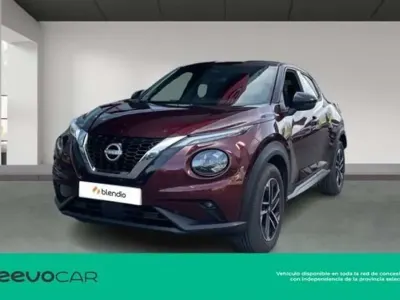 Usado Nissan Juke N-Connecta 114 HP (83 kW) 2025 Vermelho SUV