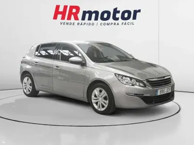 Usado Peugeot 308 Active 131 CV (96 kW) 2015 Gris Utilitario