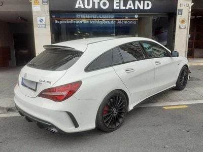 Usado Mercedes CLA45 AMG Shooting Brake AMG 381 CV (280 kW) 2017 Blanco Familiar
