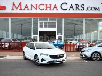 Blanco Usado 2021 Opel Insignia Edition Berlina | 11.990 € (Precio justo)