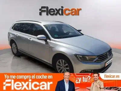 Usado VW Passat Advance 120 CV (88 kW) 2016 Gris Familiar