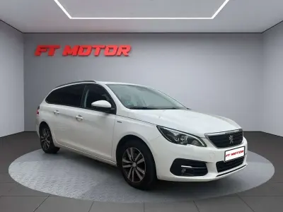 Usado Peugeot 308 SW Style 129 CV (94 kW) 2021 Blanco Familiar