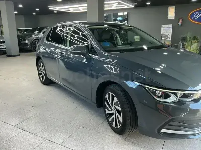 Usado VW Golf VIII 204 CV (150 kW) 2023 Gris / plata Berlina