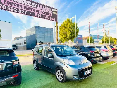 Usado Fiat Qubo Trekking 75 CV (55 kW) 2009 Gris / plata Monovolumen