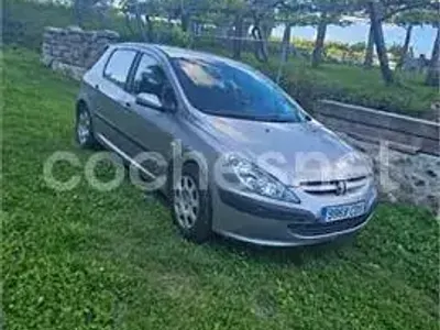 Usado Peugeot 307 90 CV (66 kW) 2003 Gris / plata Berlina