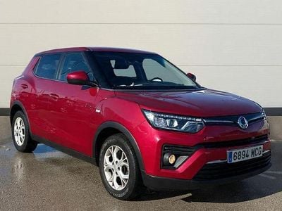 Rojo Usado 2022 Ssangyong (KGM) Tivoli SUV | 16.900 € (Un poco caro)