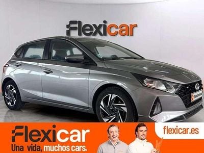 Usado Hyundai i20 101 CV (74 kW) 2021 Gris Utilitario