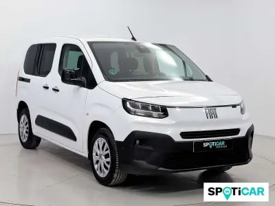 Usado Fiat Doblò 102 CV (75 kW) 2025 Blanco Monovolumen